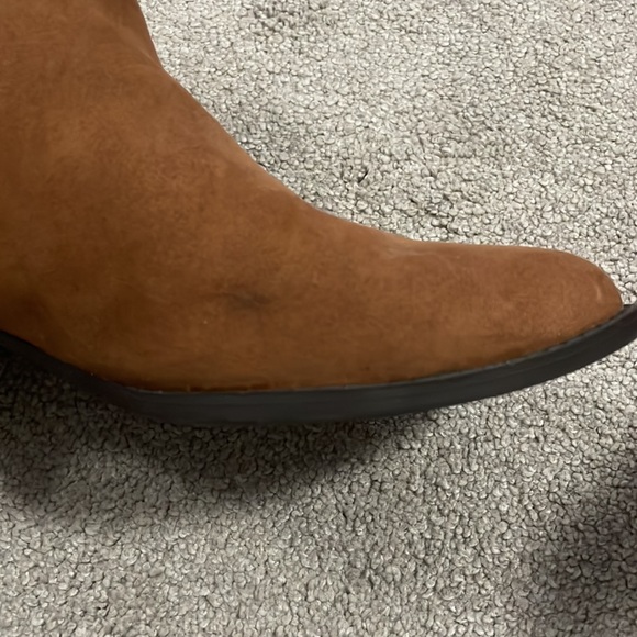 Expression ankle boots. Lightly worn. Size: US 9 - Picture 7 of 8